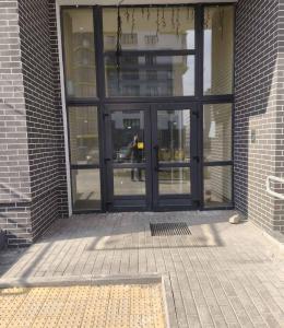 Входные пластиковые двери