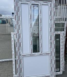 уличная дверь пвх