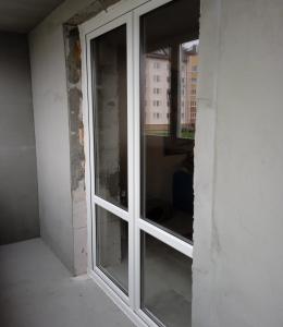 недорогие пластиковые двери