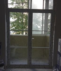 Пластиковые двери