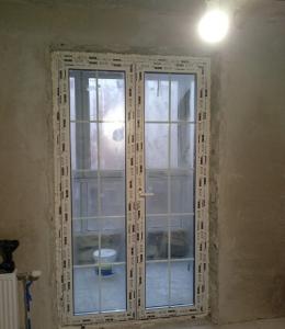 Пластиковые балконные двери