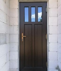 дверь входная пластиковая недорого