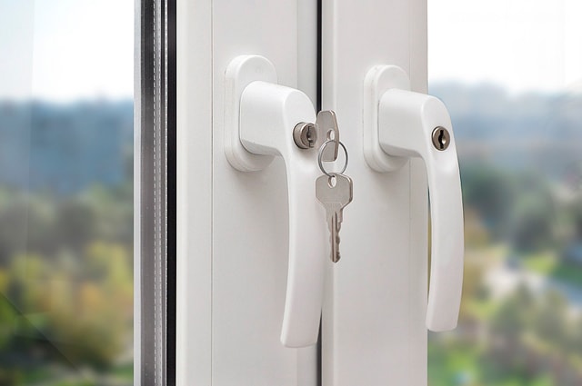 Как работает окно и почему ручка — ключевой элемент